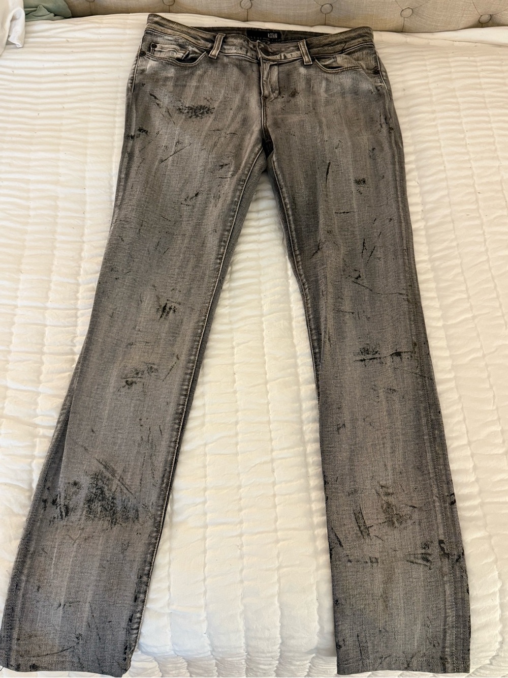 David Kahn Nikki Skinny Jeans Size 28 Radioactive Gray Distressed Denim